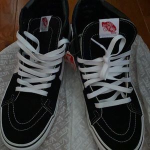 Vans unisex black and white